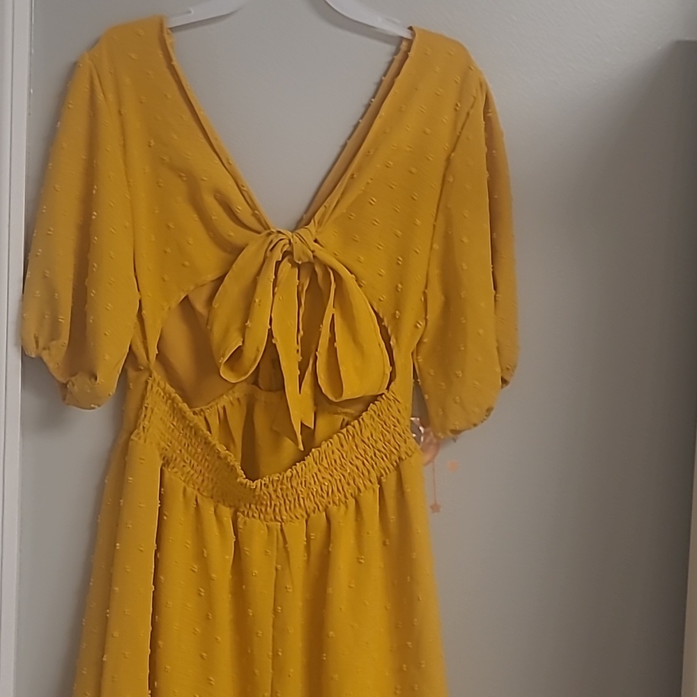 Dress - Picture 2 of 2